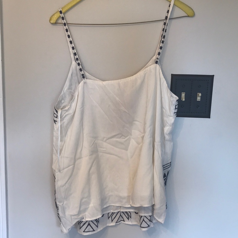 Tank - Picture 2 of 4